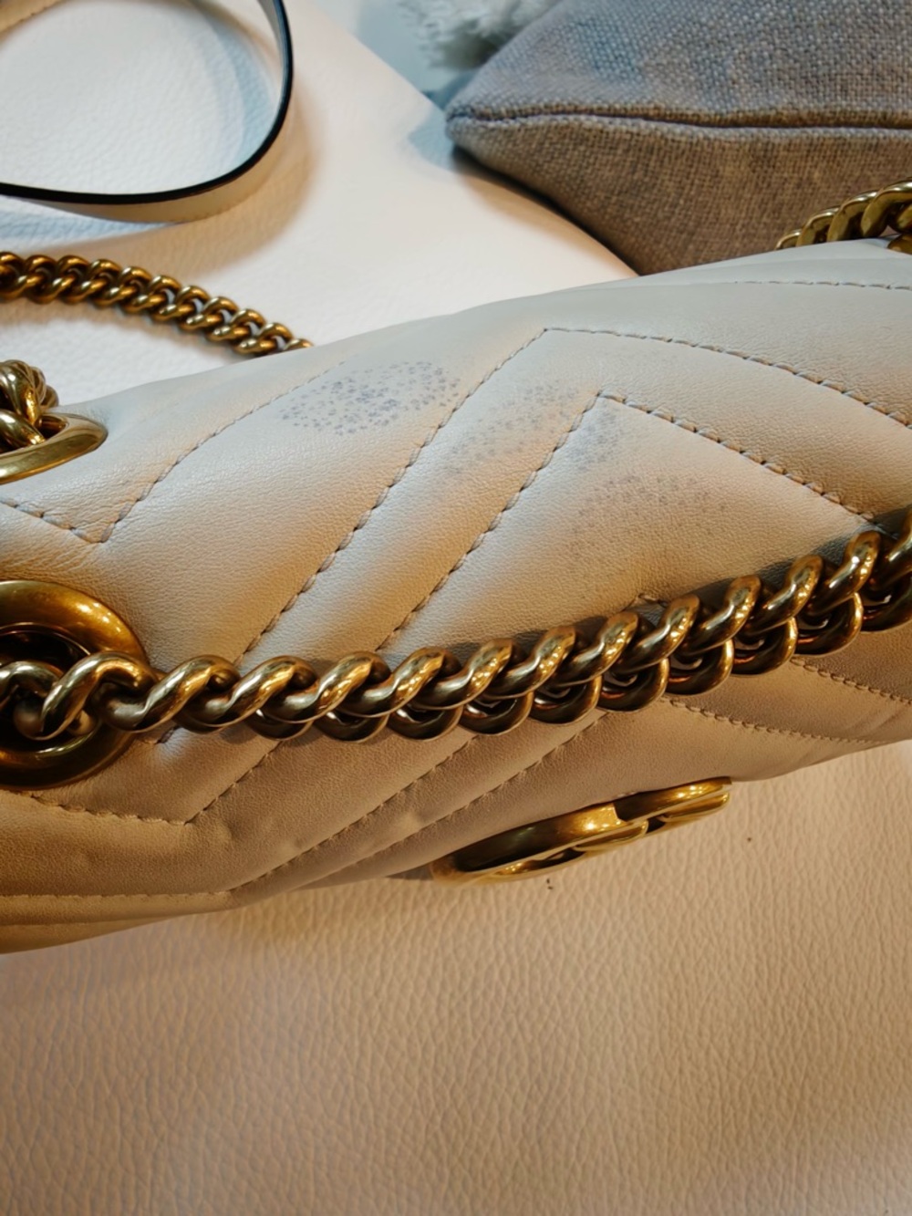 Gucci Cream GG Marmont Quilted Shoulder Bag with Gold Hardware - Picture 7 of 15
